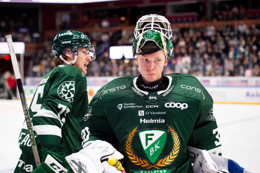 Färjestads målvakt Melker Thelin och Jeremy Salvas Groleau