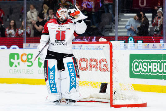 Örebros målvakt Jonas Arntzen deppar