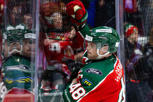 Frölundas Carl Klingberg jublar
