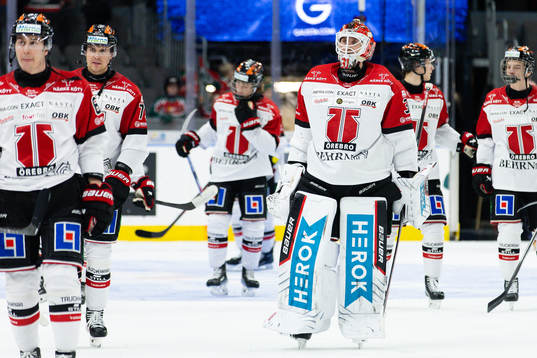 Örebros målvakt Jonas Arntzen deppar