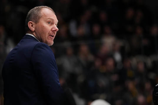 HV71s tränare Johan Lindbom
