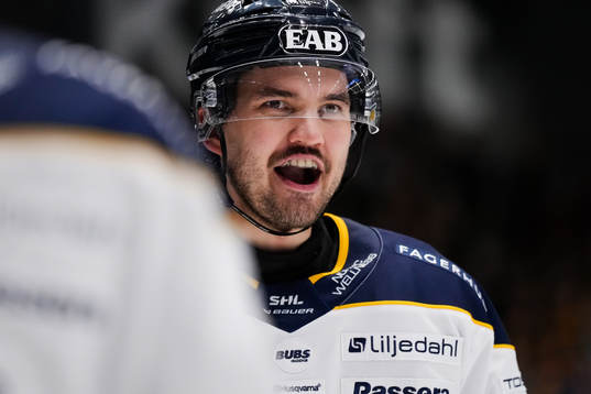 HV71s Oliwer Kaski