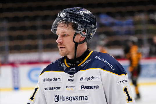HV71s Simon Önerud deppar