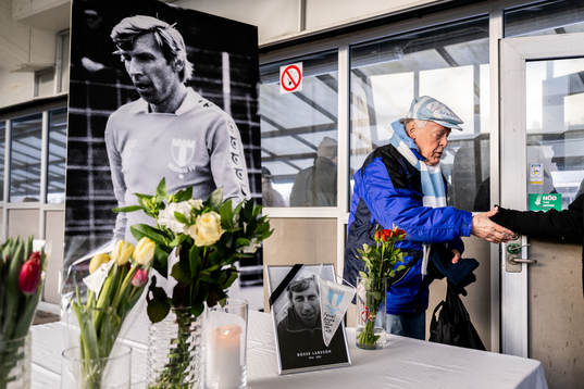 Minnesceremoni för Bosse Larsson på Malmö Stadion