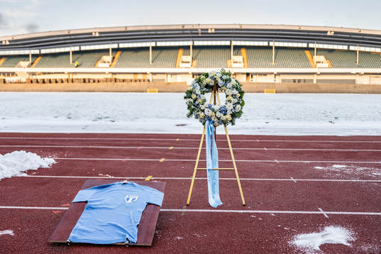 Minnesceremoni för Bosse Larsson på Malmö Stadion