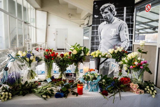 Minnesceremoni för Bosse Larsson på Malmö Stadion