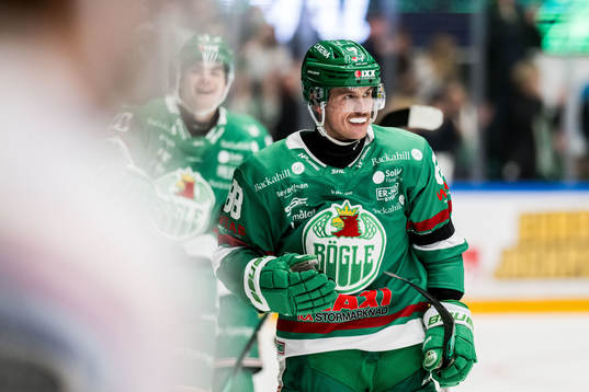 Rögles Brandon Davidson jublar