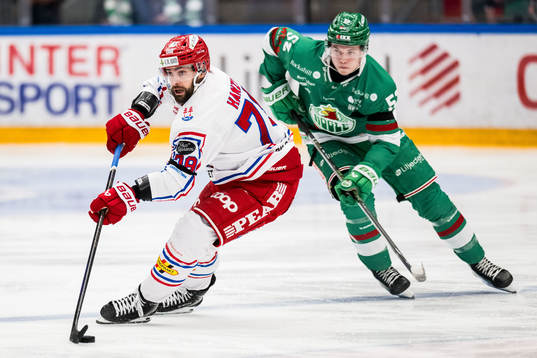 Timrås Robin Hanzl och Rögles Felix Nilsson