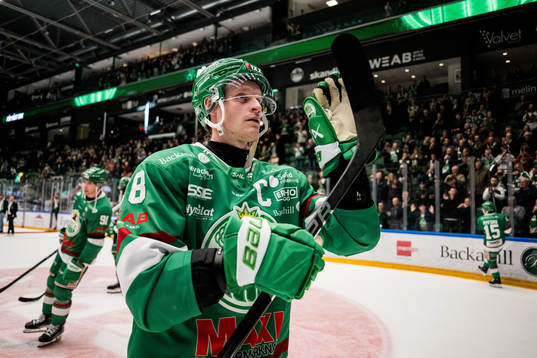 Rögles Anton Bengtsson jublar