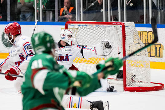 Rögles Adam Tambellini vid 5-1 målet
