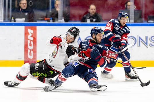 Malmö Redhawks Adam Ollas Mattsson och Linköpings Taylor