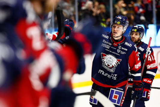 Linköpings Filip Bystedt jublar