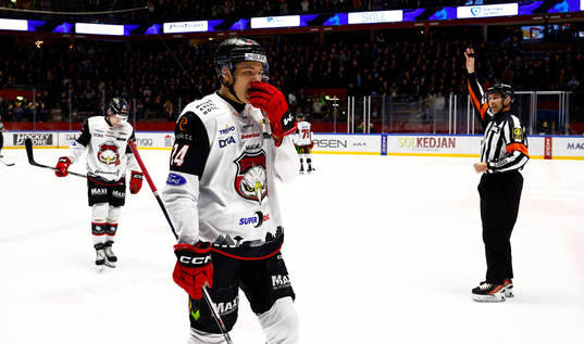 Malmö Redhawks Anton Wahlberg deppar
