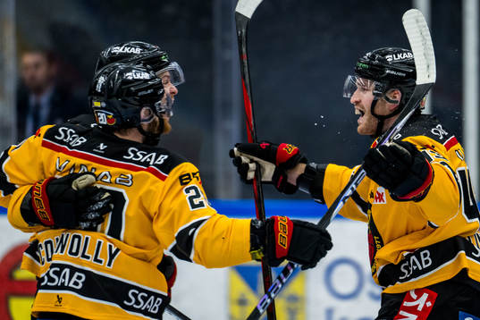 Luleås Brendan Shinnimin jublar