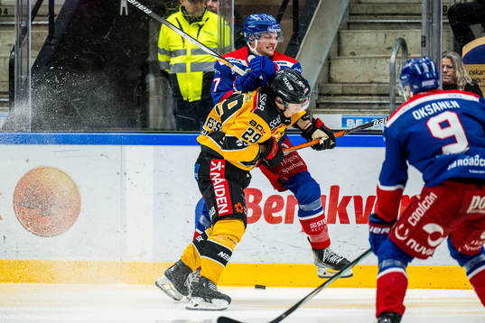 Oskarshamns Austin Wagner och Luleås Erik Gustafsson