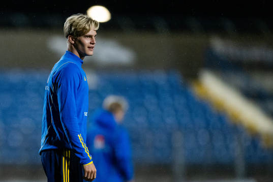 Lucas Bergvall of Sweden