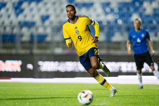 Isaac Kiese Thelin of Sweden