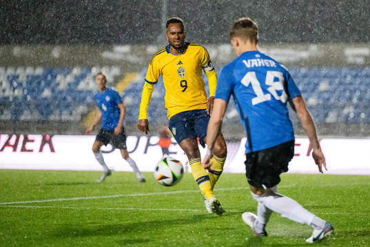 Isaac Kiese Thelin of Sweden