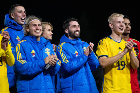 Nahir Besara of Sweden celebrates