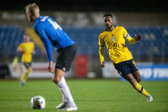 Isaac Kiese Thelin of Sweden