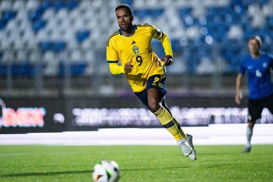 Isaac Kiese Thelin of Sweden