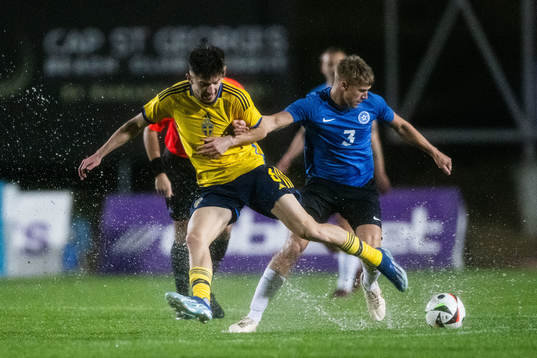 Armin Gigovic of Sweden and Kristo Hussar of Estonia
