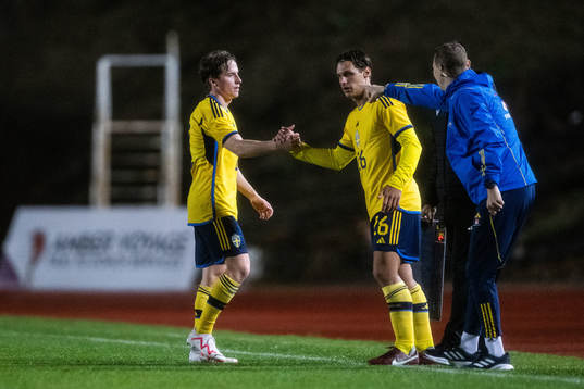 Johan Karlsson and Kevin Ackermann of Sweden