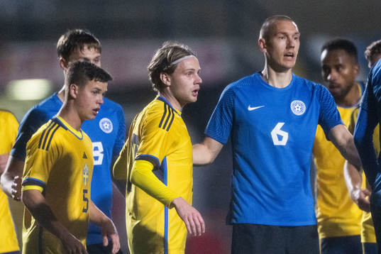 Oscar Pettersson of Sweden and  Rasmus Peetson of Estonia