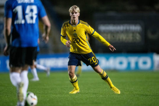 Lucas Bergvall of Sweden