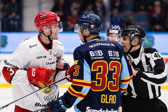 Almtunas Leon Lerebäck och Djurgårdens Daniel Glad