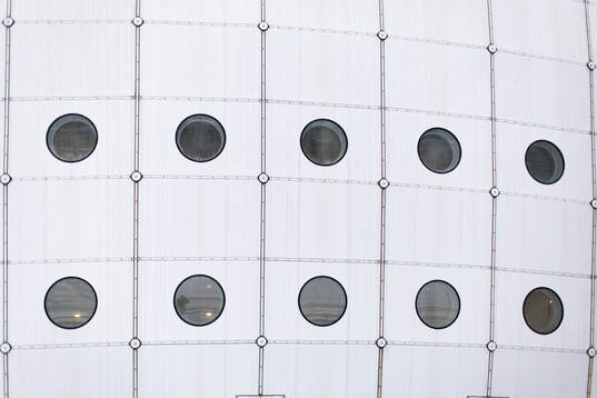Fönster på globen innan ishockeymatchen i