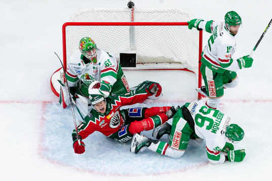 Rögles målvakt Christoffer Rifalk och Frölundas Erik Borg
