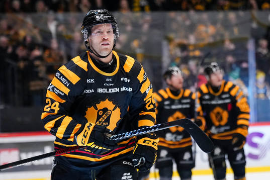 Skellefteås Oscar Lindberg jublar