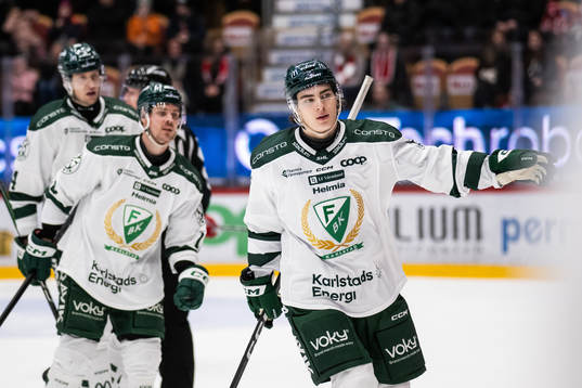 Färjestads Liam Öhgren jublar