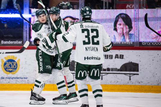 Färjestads Liam Öhgren jublar