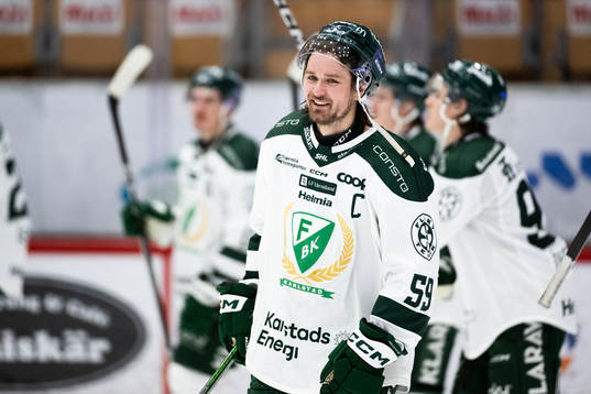 Färjestads Linus Johansson jublar