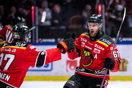 Luleås Linus Omark jublar