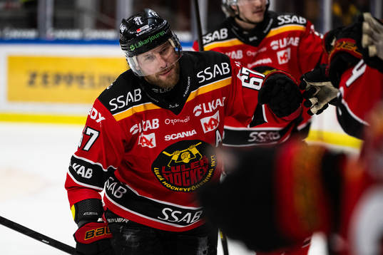 Luleås Linus Omark jublar