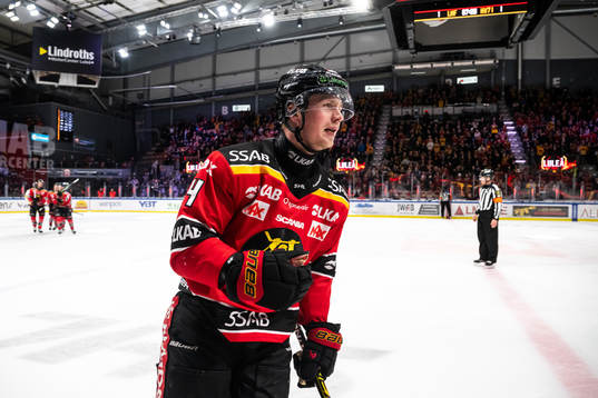 Luleås Jonas Berglund jublar