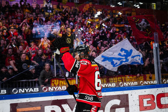 Luleås Linus Omark jublar