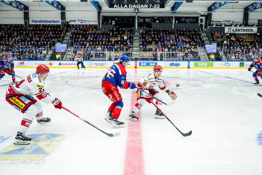 Oskarshamns Lukas Jasek och MoDos Sampo Ranta