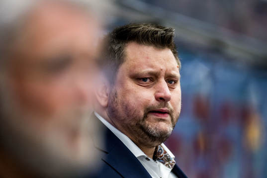 MoDos tränare Mattias Karlin