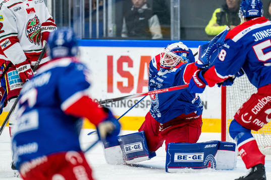 Oskarshamns målvakt Emil Kruse