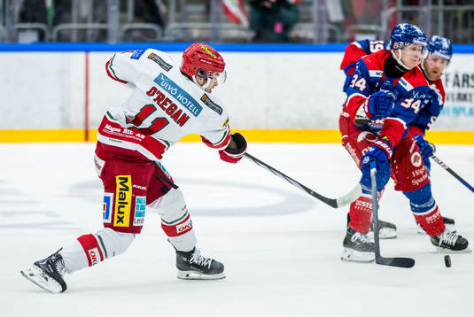 MoDos Daniel O´regan och Oskarshamns Olli Palola