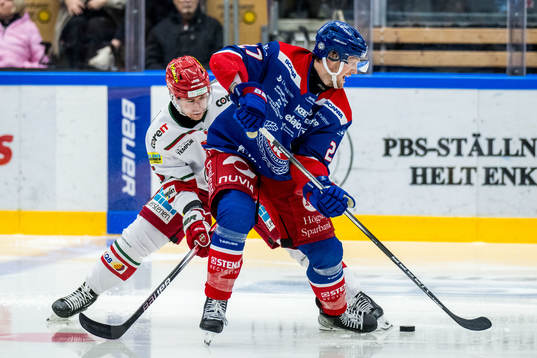 MoDos Daniel Brickley och Oskarshamns Austin Wagner