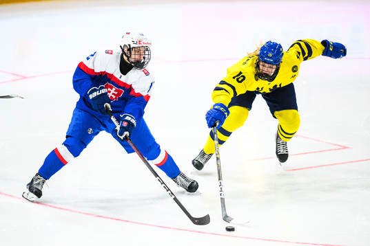 Nela Lopusanova of Slovakia and Linnea Natt och Dag of