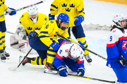 Linnea Natt och Dag of Sweden and Sandra Haluskova of