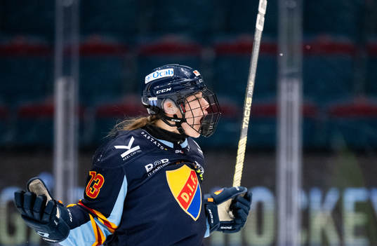 Djurgårdens Anneke Linser jublar