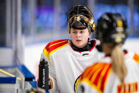 Brynäs målvakt Klara Peslarova