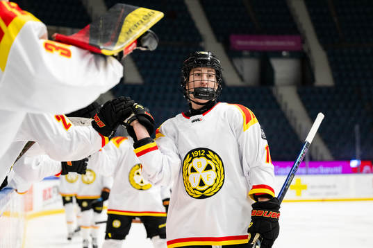 Brynäs Malia Schneider jublar